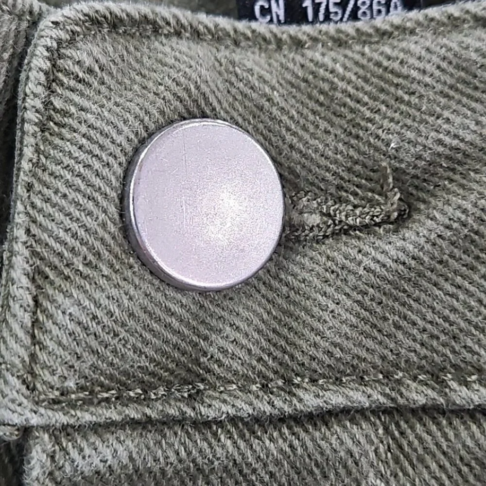 Forever 21 Men Cargo Pants 34x30 Army Green Straight Leg 8 Pockets Well Made EUC